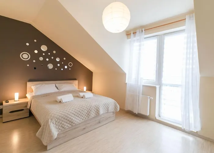 아파트 Perlowy Z Balkonem- Dream 우스트론